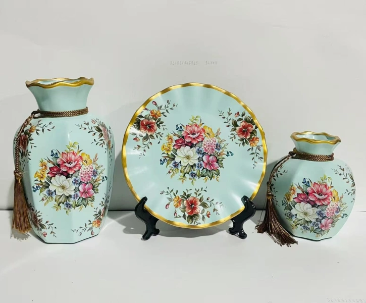 Decorative set (plate + 2 vases) | Декоративный набор (тарелка + 2 вазы)