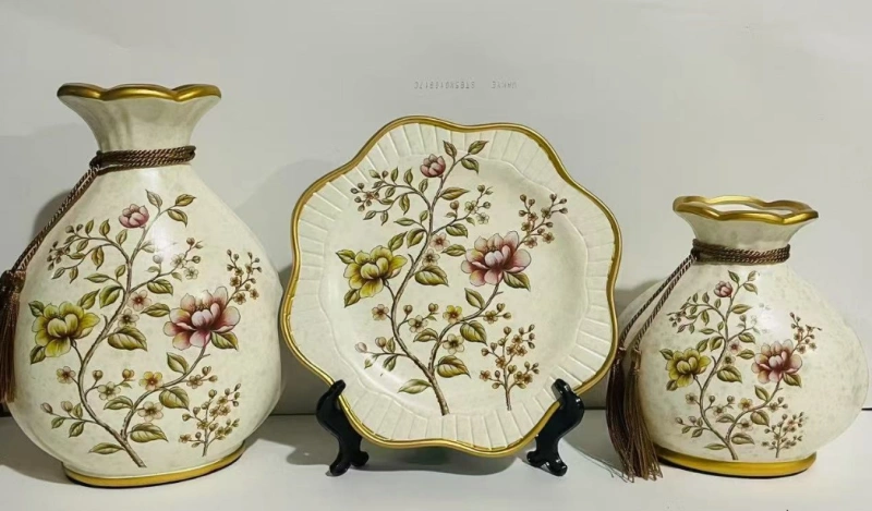 Decorative set (plate + 2 vases) | Декоративный набор (тарелка + 2 вазы)